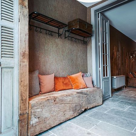 Oustalet Spa Luaran gambar