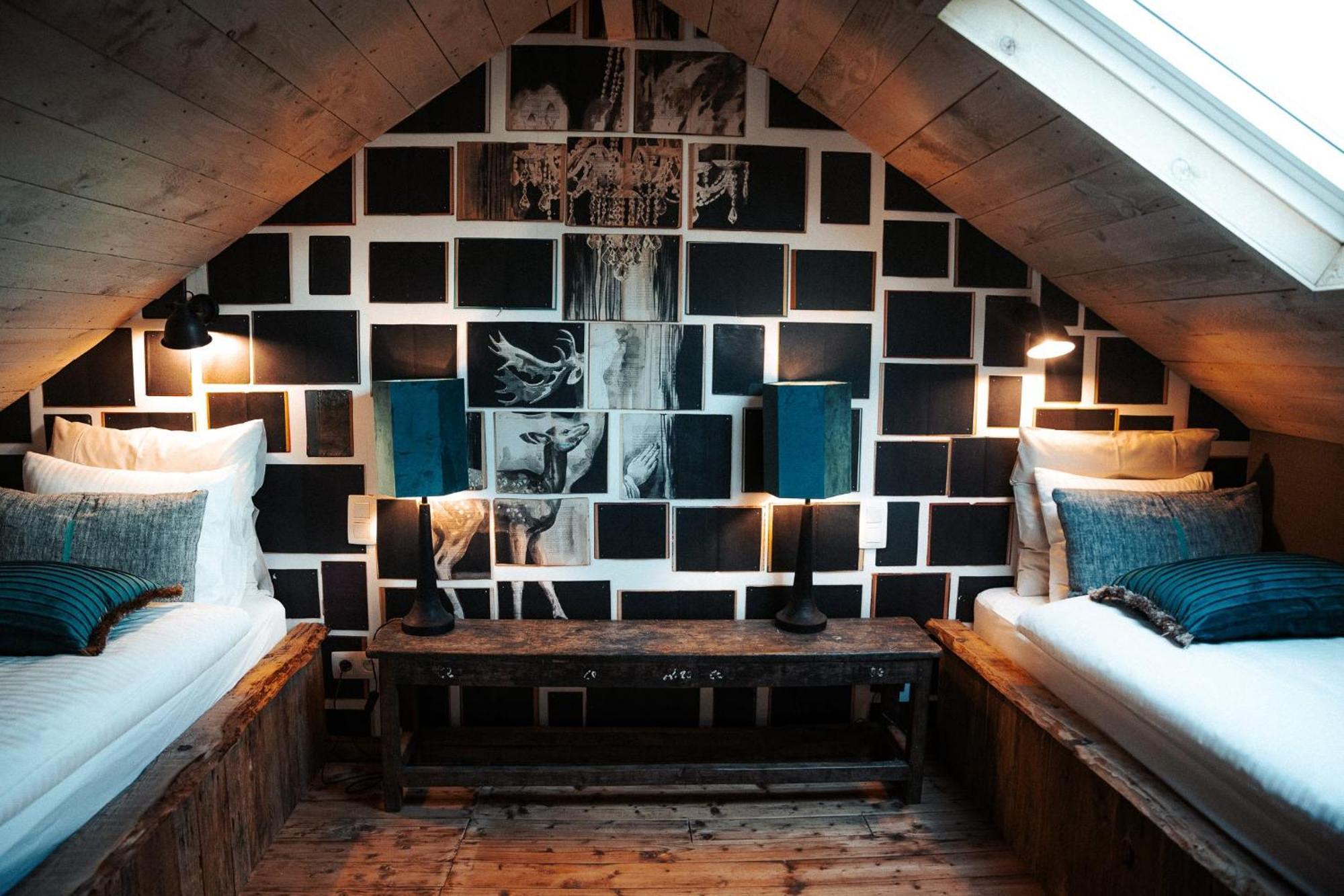 Oustalet Spa Luaran gambar